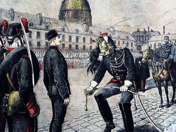 ‘Death to the Traitor’: Securitization and the Dreyfus Affair